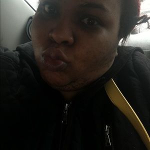 Meet your Posher, Taneisha